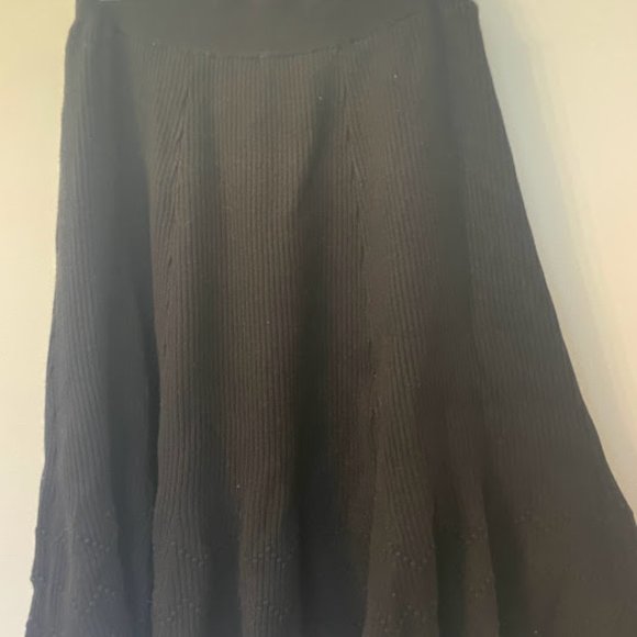 Maeve Jovie Black Ribbed Knit Skirt - Picture 4 of 8